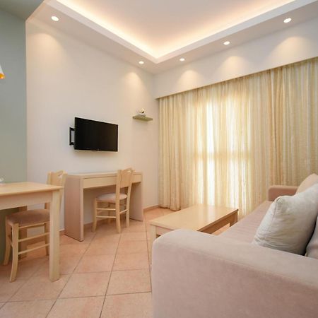 Elena Village Hotel & Suites Myrties エクステリア 写真