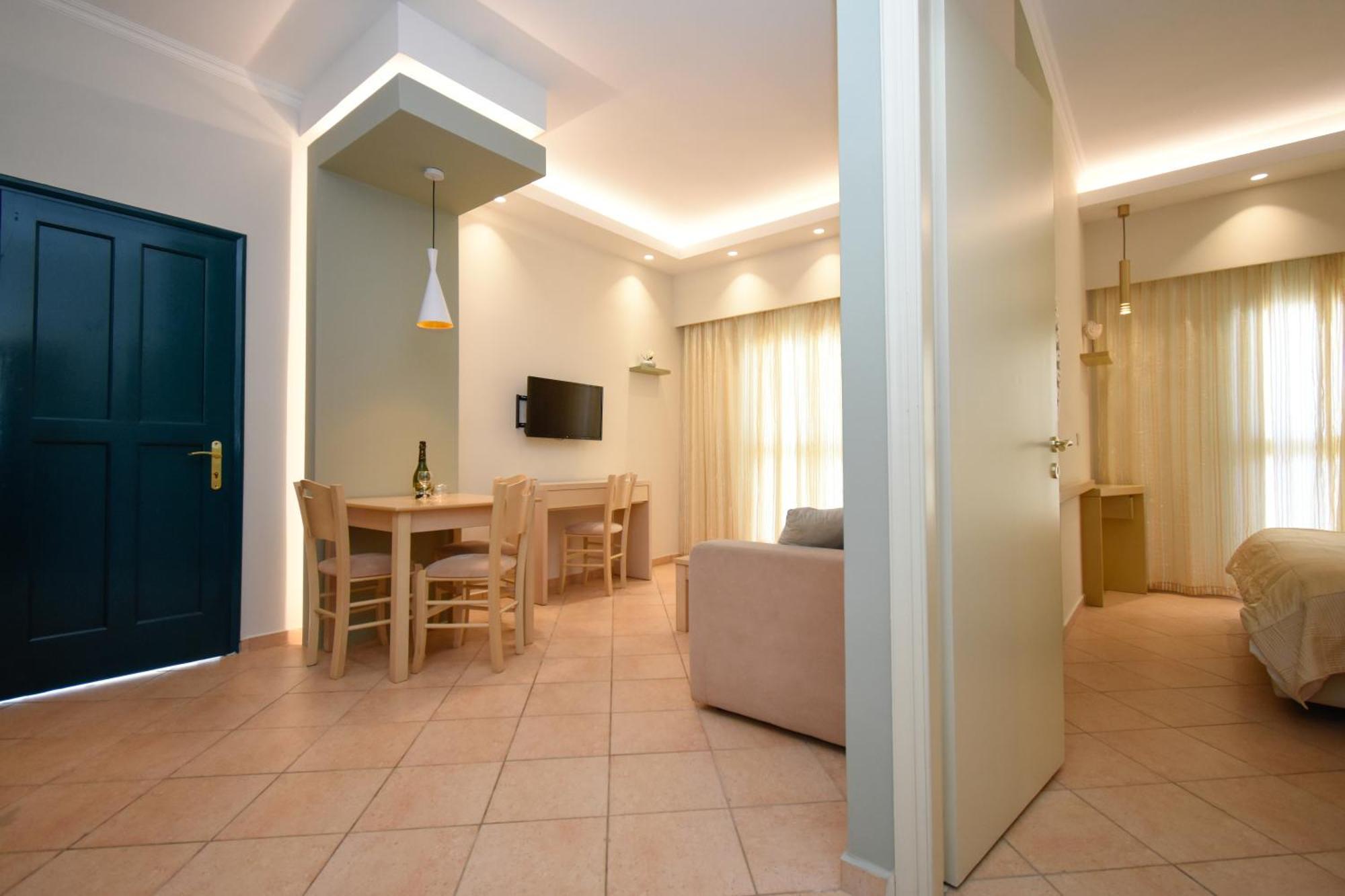 Elena Village Hotel & Suites Myrties エクステリア 写真