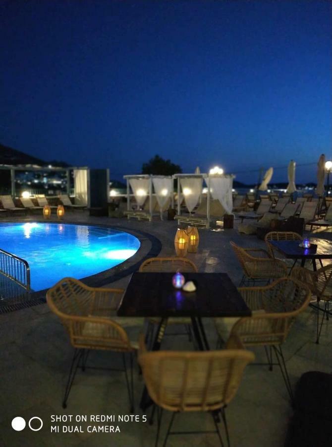 Elena Village Hotel & Suites Myrties エクステリア 写真