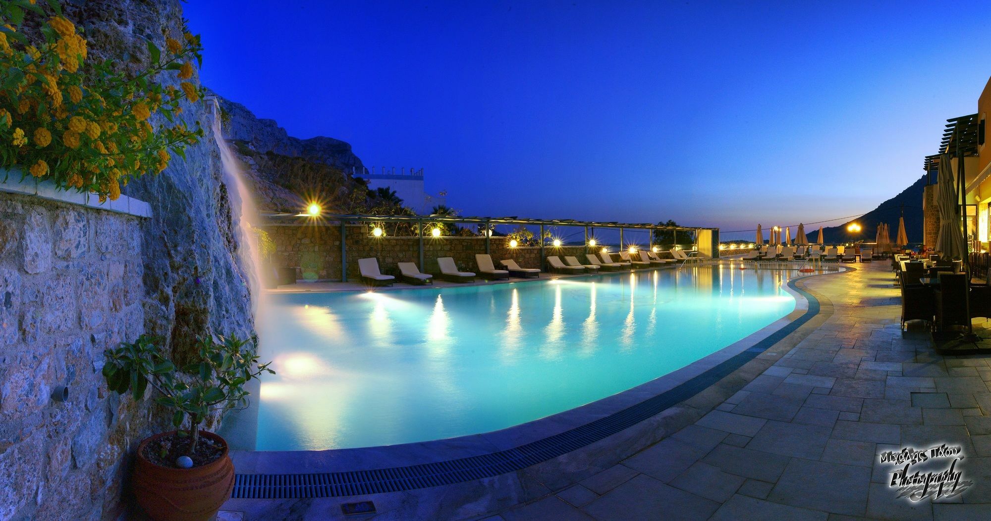 Elena Village Hotel & Suites Myrties エクステリア 写真
