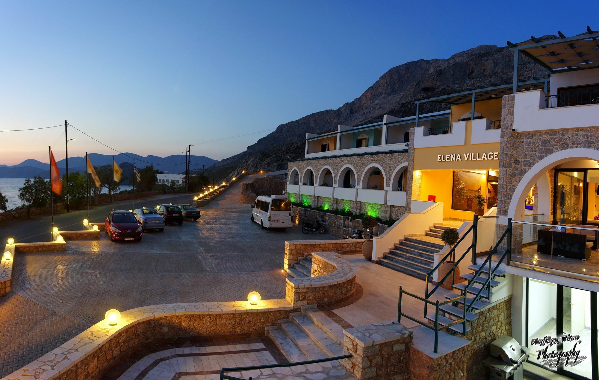 Elena Village Hotel & Suites Myrties エクステリア 写真
