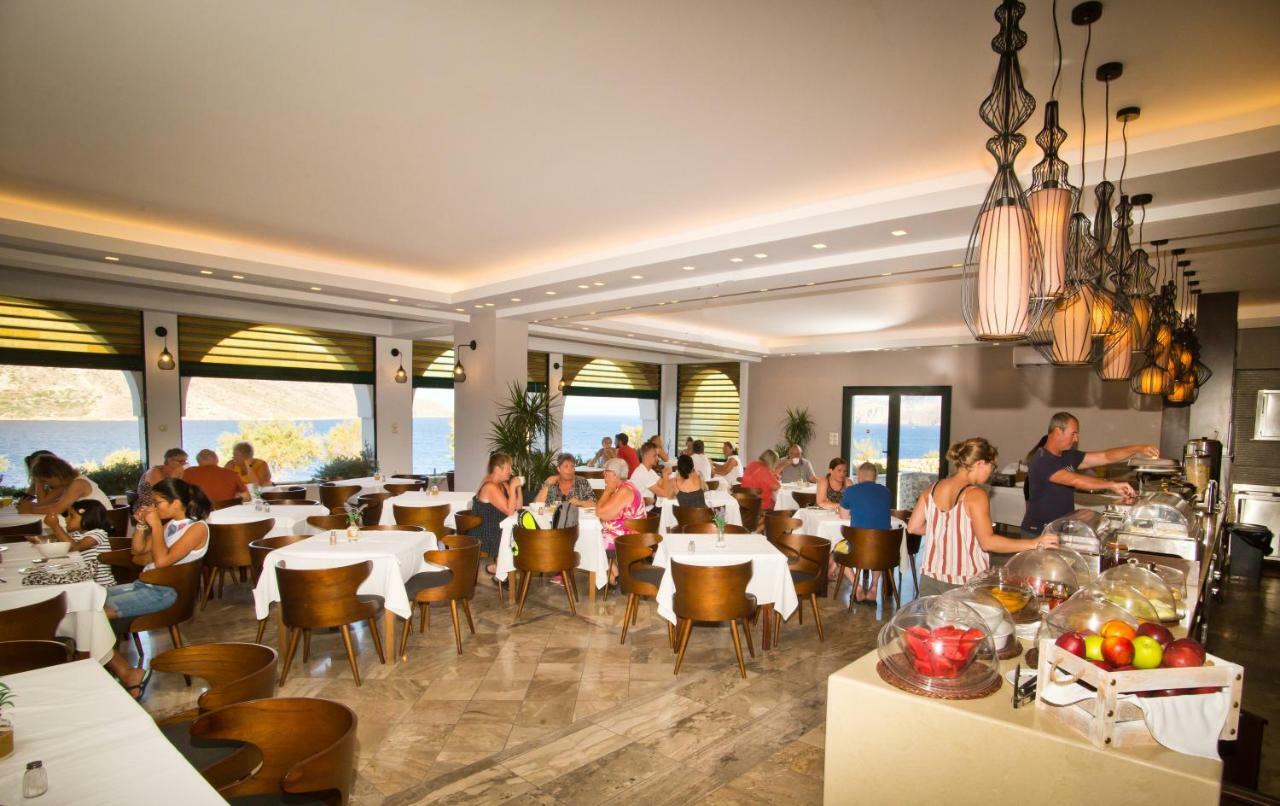 Elena Village Hotel & Suites Myrties エクステリア 写真