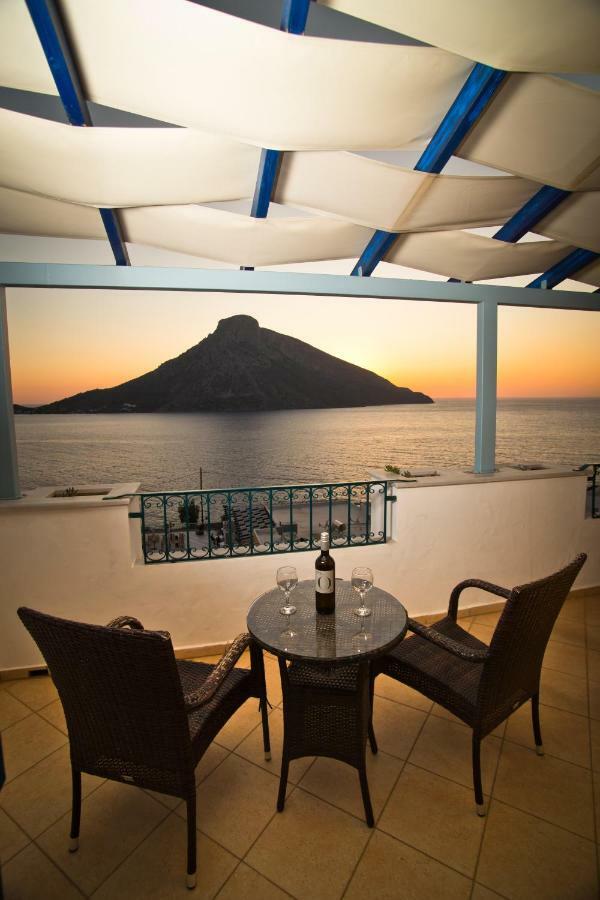 Elena Village Hotel & Suites Myrties エクステリア 写真