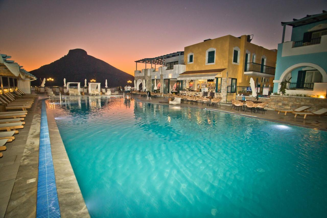 Elena Village Hotel & Suites Myrties エクステリア 写真